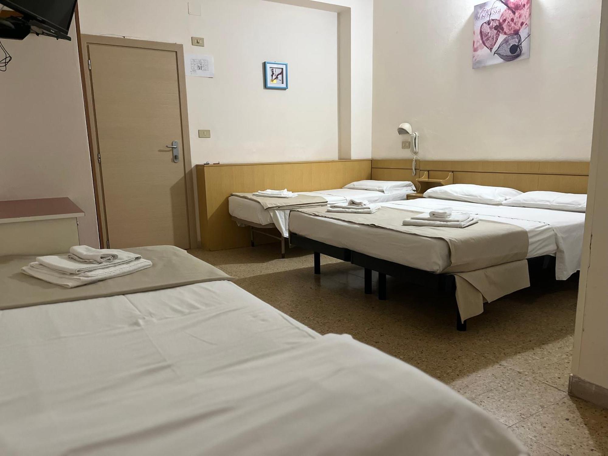 Comfort Quadruple Room,1744115717:JPEG